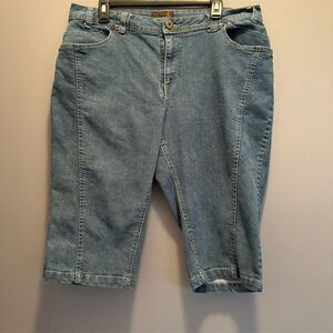 Ashley Stewart Women's Denim Capris Blue Size 16 Casual Culotte Style